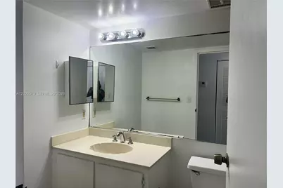 7601 E Treasure Dr #2104, North Bay Village, FL 33141 - Photo 17