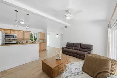 1141 SW 45th Ter, Plantation, FL 33317 - Photo 11
