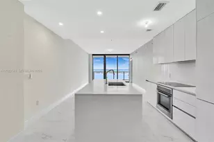700 NE 24th St, Miami, FL 33137 - Photo 5