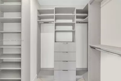 700 NE 24th St #5404, Miami, FL 33137 - Photo 37