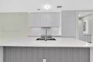 700 NE 24th St, Miami, FL 33137 - Photo 29