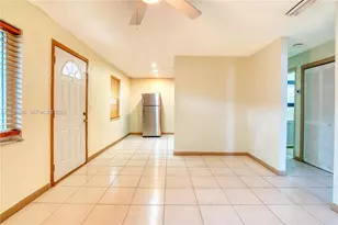 129 SE 4th Ave, Hallandale Beach, FL 33009 - Photo 5