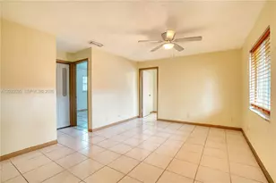 129 SE 4th Ave, Hallandale Beach, FL 33009 - Photo 3