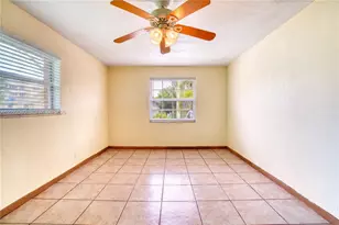 129 SE 4th Ave, Hallandale Beach, FL 33009 - Photo 15