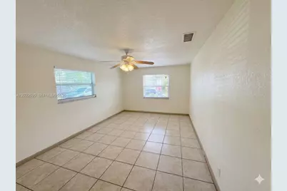 129 SE 4th Ave #1, Hallandale Beach, FL 33009 - Photo 11