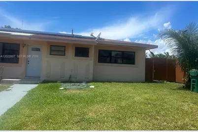 115 NW 193rd St #0, Miami, FL 33169 - Photo 3
