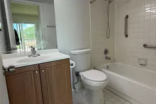 200 SW 132nd Way, Pembroke Pines, FL 33027 - Photo 9
