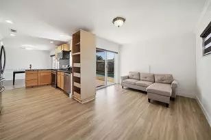 9650 NW 24th St, Sunrise, FL 33322 - Photo 5