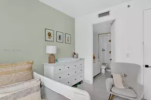500 Brickell Ave, Miami, FL 33131 - Photo 25