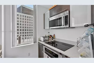 500 Brickell Ave #4102, Miami, FL 33131 - Photo 13