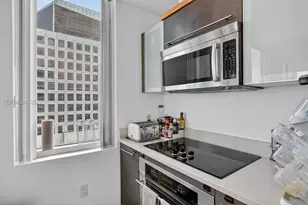500 Brickell Ave, Miami, FL 33131 - Photo 13