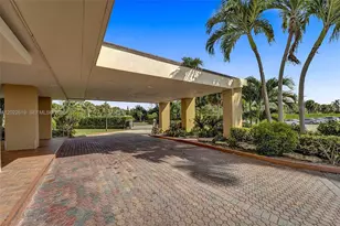 880 NE 69th St, Miami, FL 33138 - Photo 21