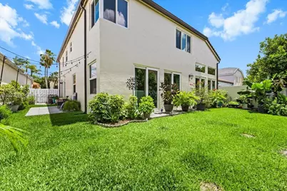 668 NW 155th Ter, Pembroke Pines, FL 33028 - Photo 41