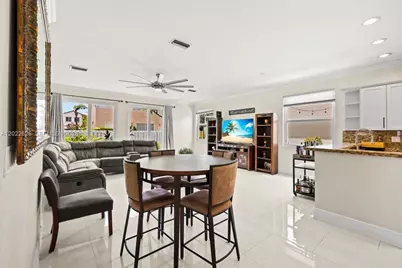 668 NW 155th Ter, Pembroke Pines, FL 33028 - Photo 13