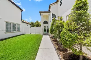 668 NW 155th Terrace, Pembroke Pines, FL 33028 - Photo 7
