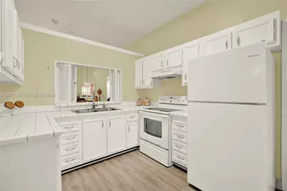 10813 SW 158th Ln, Miami, FL 33157 - Photo 5