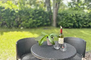8952 NW 38th Dr, Coral Springs, FL 33065 - Photo 5