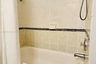 8952 NW 38th Dr, Coral Springs, FL 33065 - Photo 29