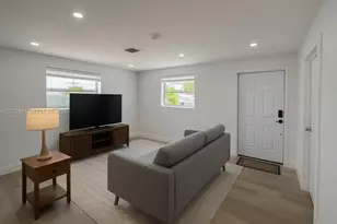 2608 NW 3rd St, Pompano Beach, FL 33069 - Photo 9