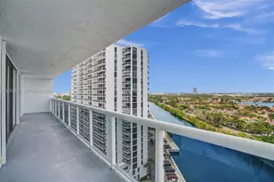 20515 E Country Club Dr, Aventura, FL 33180 - Photo 1