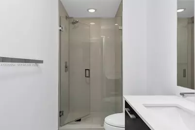 45 SW 9th St #3502, Miami, FL 33130 - Photo 35