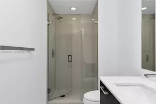45 SW 9th St, Miami, FL 33130 - Photo 35