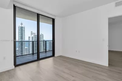 45 SW 9th St #3502, Miami, FL 33130 - Photo 21