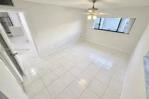 7857 Ashmont Cir, Tamarac, FL 33321 - Photo 9