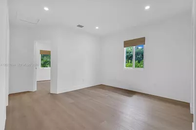 19 NE 48th St #1, Miami, FL 33137 - Photo 9