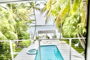 8300 Hawthorne Ave, Miami Beach, FL 33141 - Photo 11