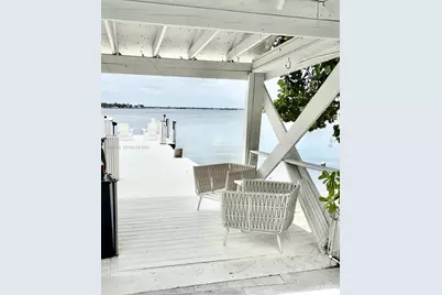 8300 Hawthorne Ave, Miami Beach, FL 33141 - Photo 9