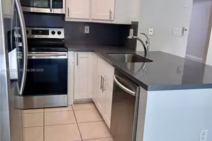10190 SW 88th St, Miami, FL 33176 - Photo 13