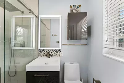 1925 Washington Ave #16, Miami Beach, FL 33139 - Photo 23