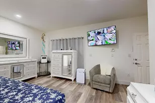 357 W 44th St, Hialeah, FL 33012 - Photo 25