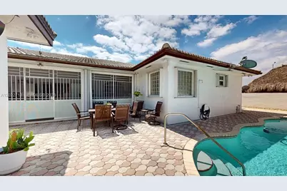 357 W 44th St, Hialeah, FL 33012 - Photo 65
