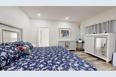 357 W 44th St, Hialeah, FL 33012 - Photo 27