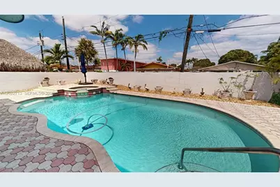 357 W 44th St, Hialeah, FL 33012 - Photo 71