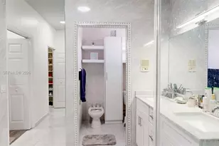 357 W 44th St, Hialeah, FL 33012 - Photo 43