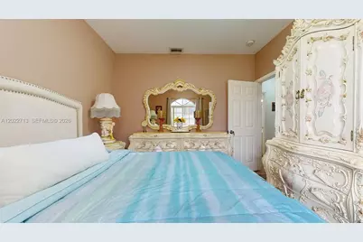 357 W 44th St, Hialeah, FL 33012 - Photo 39
