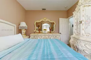 357 W 44th St, Hialeah, FL 33012 - Photo 39