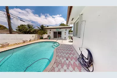 357 W 44th St, Hialeah, FL 33012 - Photo 63