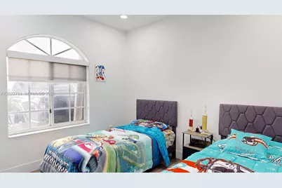 357 W 44th St, Hialeah, FL 33012 - Photo 49