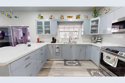 357 W 44th St, Hialeah, FL 33012 - Photo 21