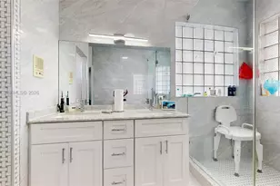 357 W 44th St, Hialeah, FL 33012 - Photo 39