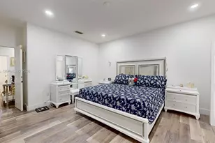357 W 44th St, Hialeah, FL 33012 - Photo 29
