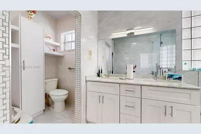 357 W 44th St, Hialeah, FL 33012 - Photo 37