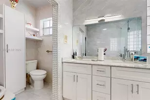 357 W 44th St, Hialeah, FL 33012 - Photo 37
