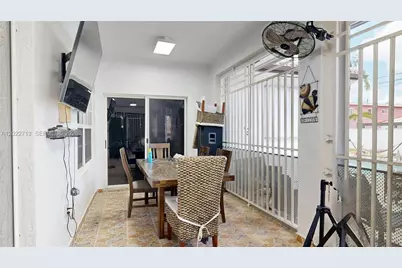 357 W 44th St, Hialeah, FL 33012 - Photo 61