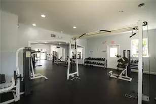 8245 Lake Dr, Doral, FL 33166 - Photo 13