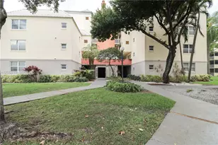 8245 Lake Dr, Doral, FL 33166 - Photo 3